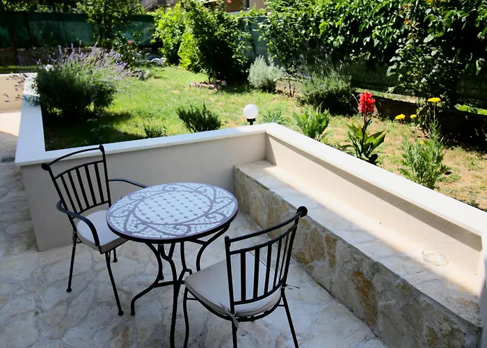 Velin Апартаменти *