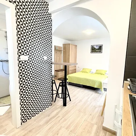 Apartman Velin *