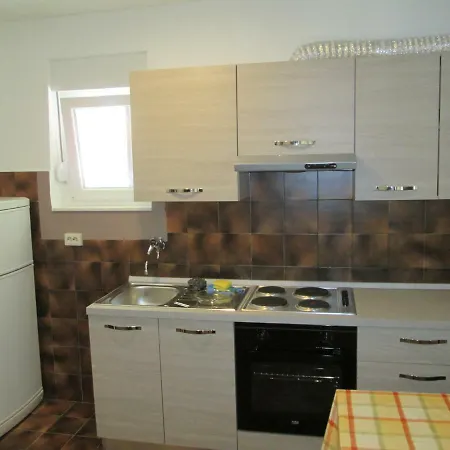 Velin Apartman